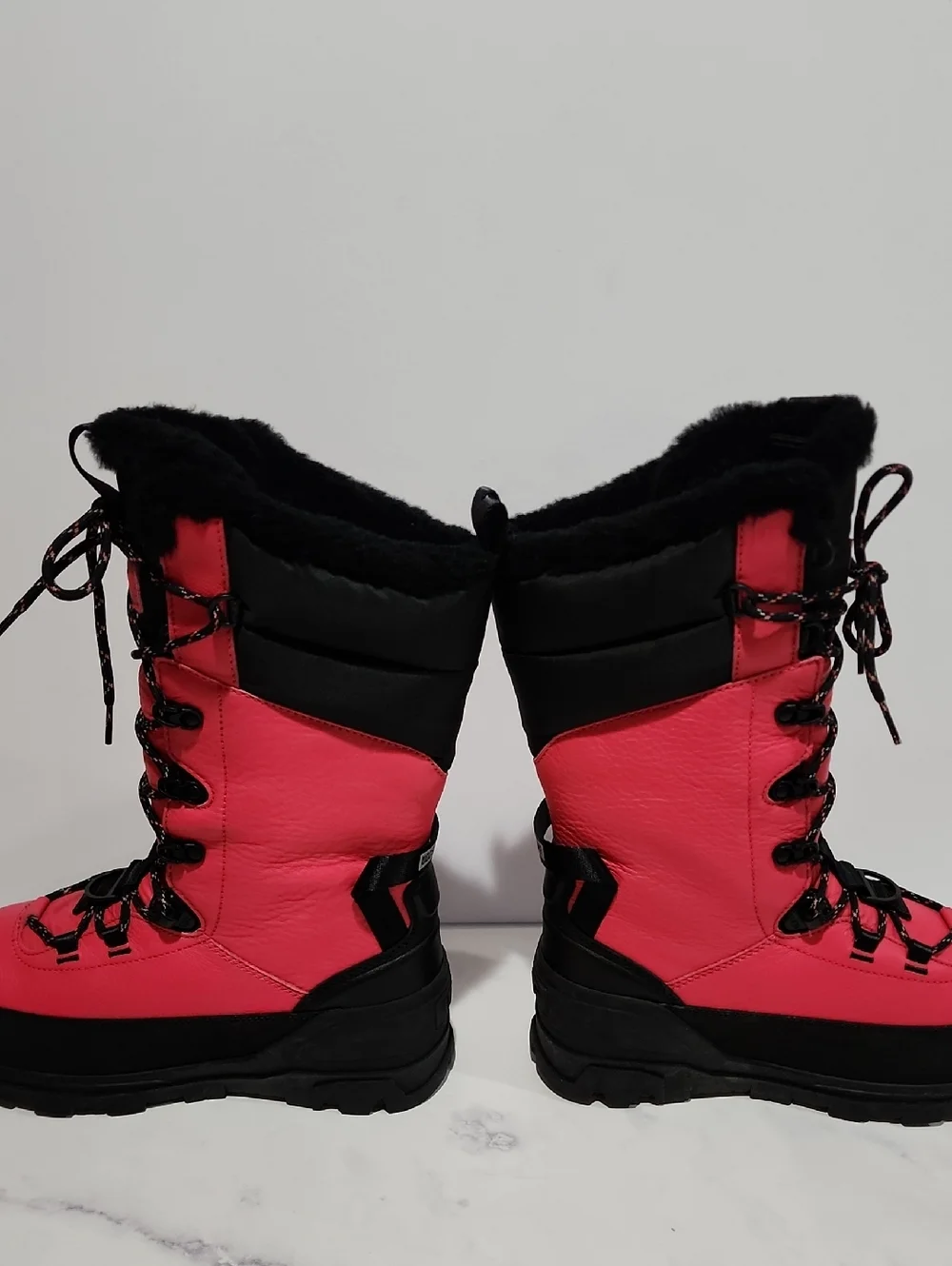 UGG Shasta Gore Snow  Pink and Black Winter Boots ,Brand New ,No Tag
